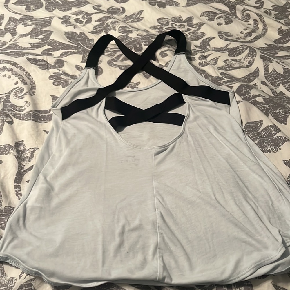 Nike Razorback Tank - Picture 2 of 2